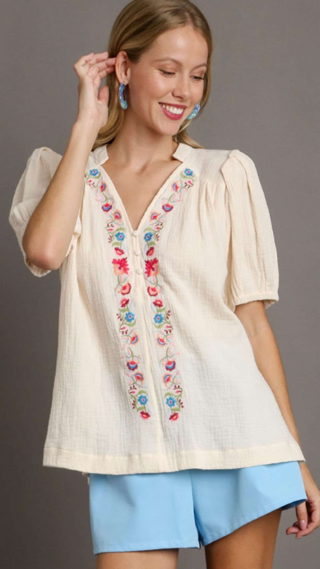 Embroidery flower top