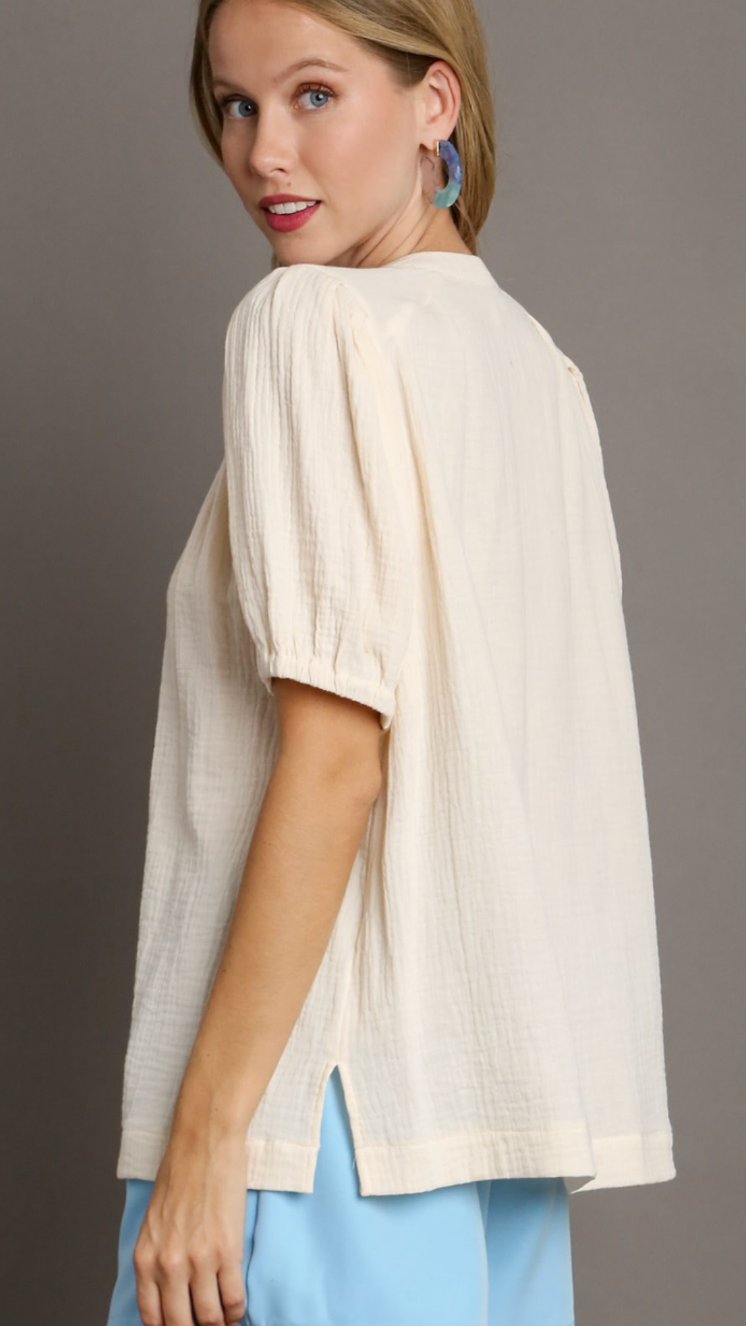 Embroidery flower top