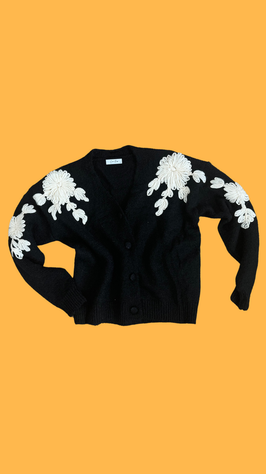 Flower embroidery cardigan